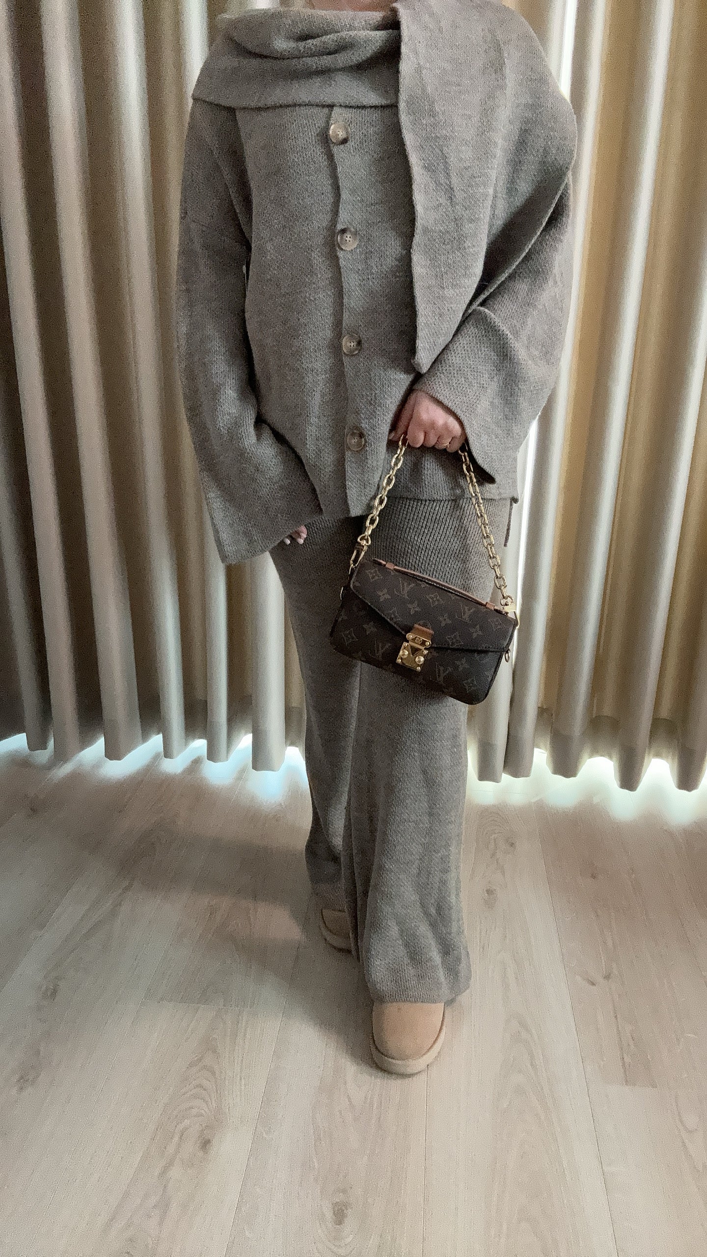Knit set met overslag taupe
